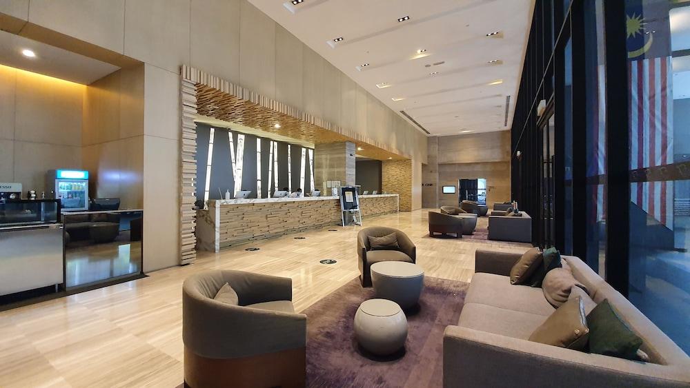 Sfera Centre 5*