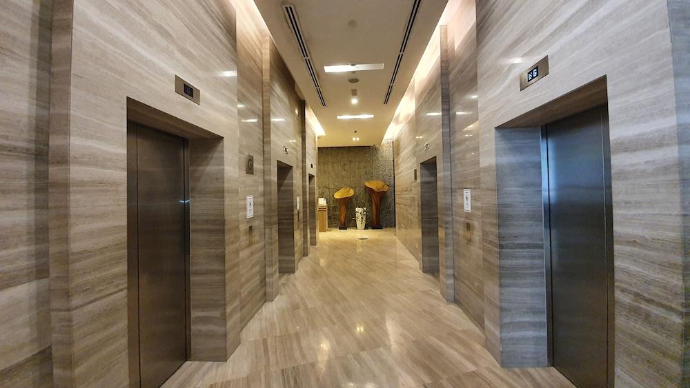 Sfera Centre Hotel