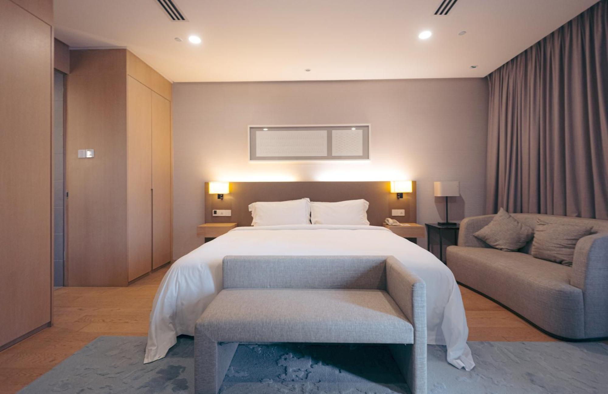 Sfera Centre Hotel 5*